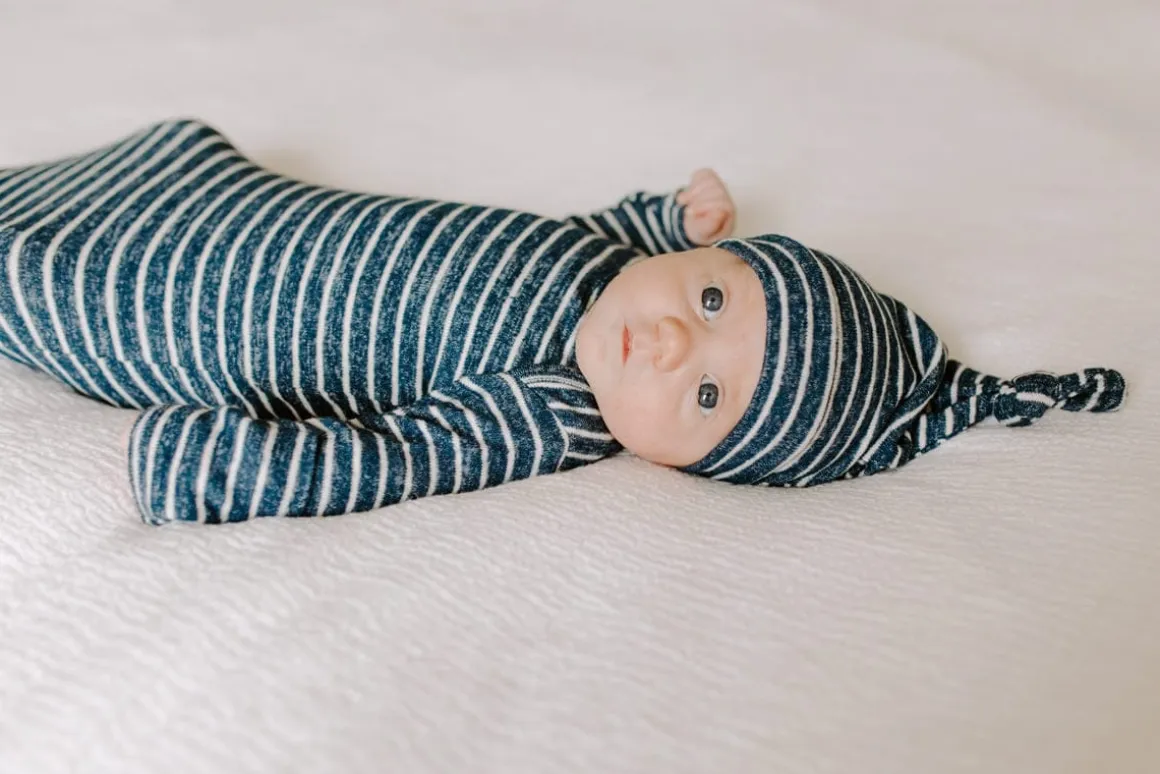 Aden + Anais Snuggle Knit Newborn Gift Set - Navy Stripe