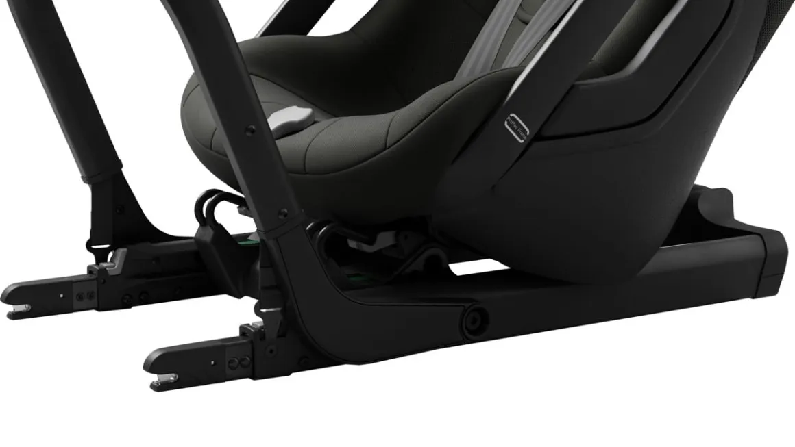 Axkid ONE 3 Extended Rear-Facing Car Seat - Forest Moss Green