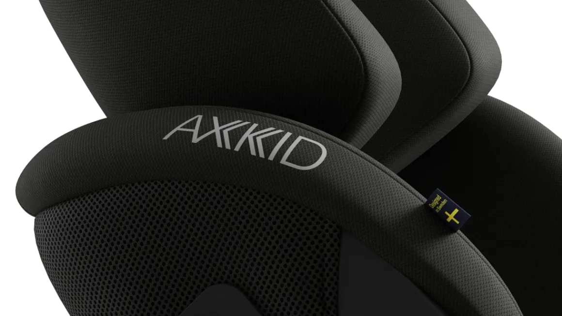Axkid ONE 3 Extended Rear-Facing Car Seat - Forest Moss Green