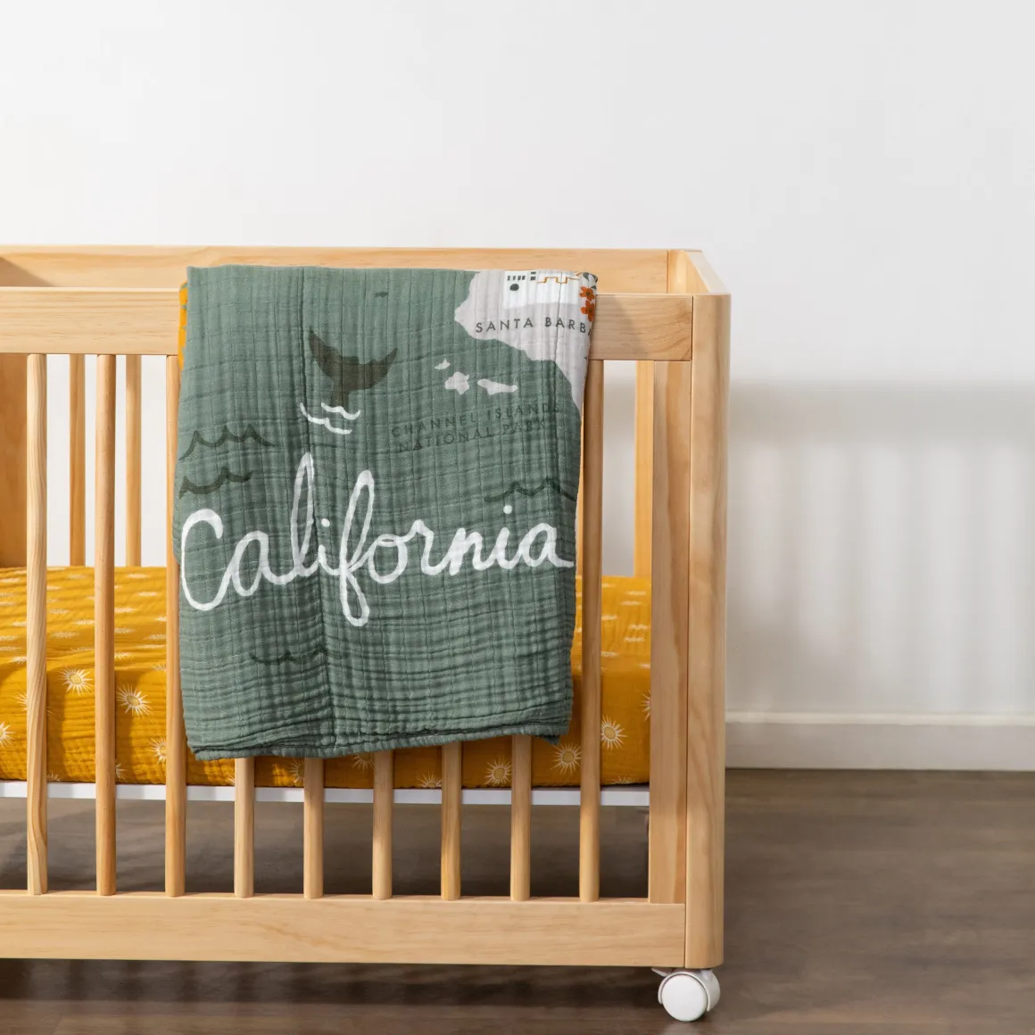 Babyletto All-Stages Midi Crib Sheet in GOTS Certified Organic Muslin Cotton - Golden Hour