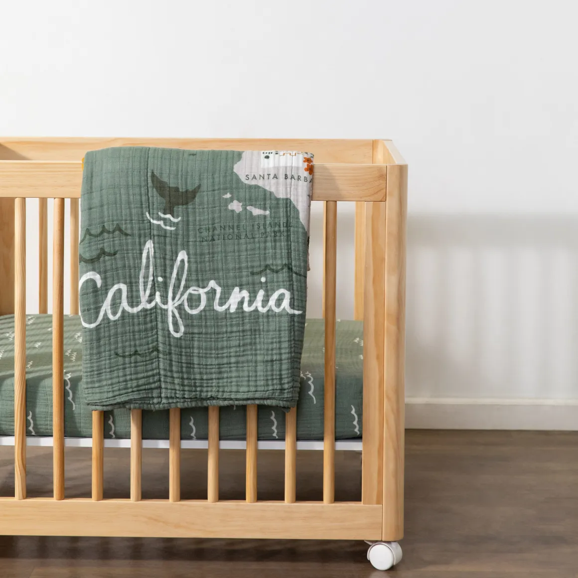 Babyletto All-Stages Midi Crib Sheet in GOTS Certified Organic Muslin Cotton - Ocean Waves