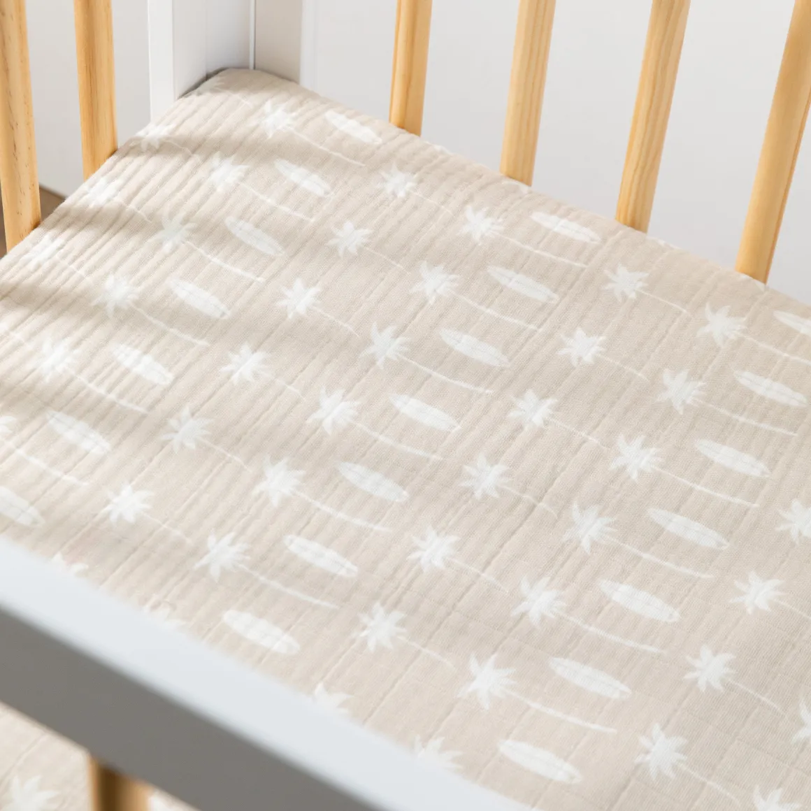 Babyletto Mini Crib Sheet in GOTS Certified Organic Muslin Cotton - Beach Bum
