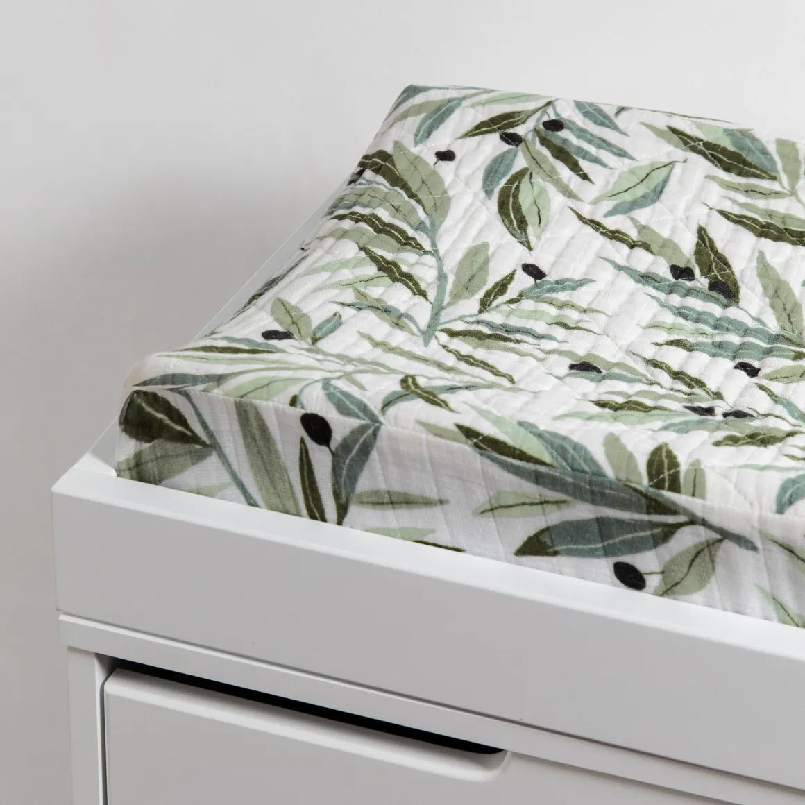Babyletto Quilted Changing Pad Cover in GOTS Certified Organic Muslin Cotton - Olive Branches