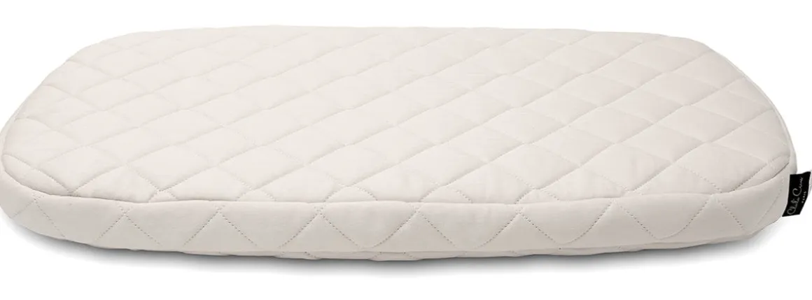 Charlie Crane KUMI Mesh Crib with Organic Mattress - Black & White