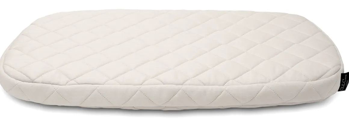Charlie Crane KUMI Mesh Crib with Organic Mattress - Hazelnut