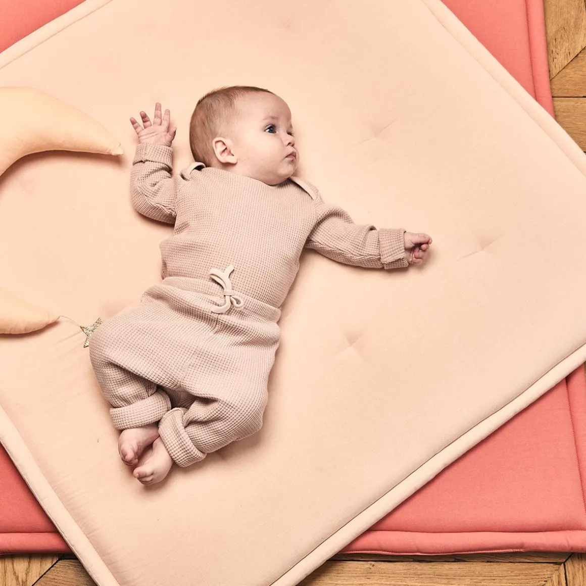 Charlie Crane TAMI Playmat - Camel