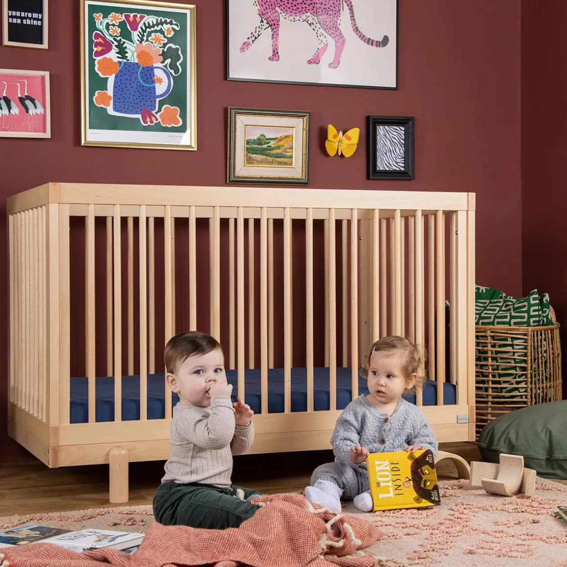dadada Bliss 4-in-1 Convertible Crib - Natural