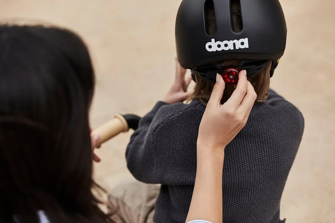 Doona Liki Helmet - Black (1-4 years)
