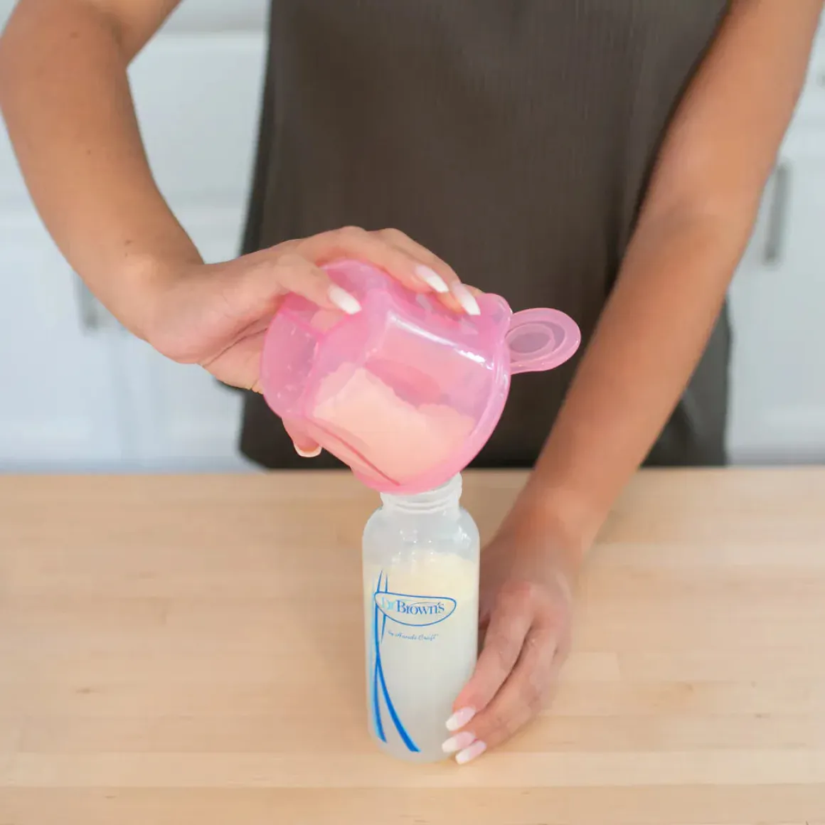 Dr. Brown's Formula Dispenser - Pink