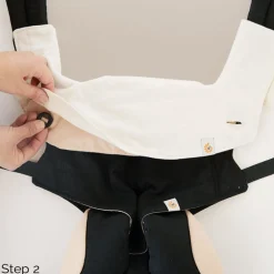 Ergobaby Four Position 360 Carrier Teething Pad and Bib - Natural