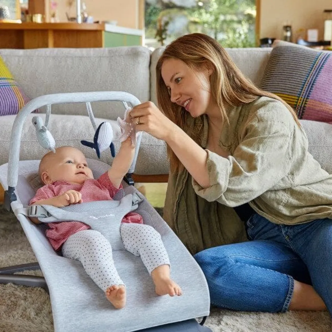 Ergobaby 3-in-1 Evolve Bouncer + Toy Bar Bundle - Light Grey