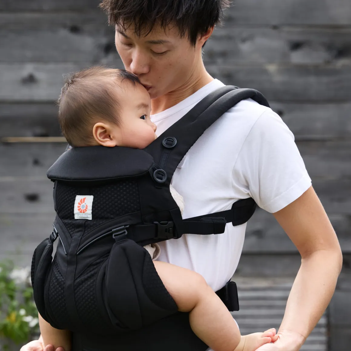Ergobaby Omni Classic Cool Air Mesh Baby Carrier - Onyx Black