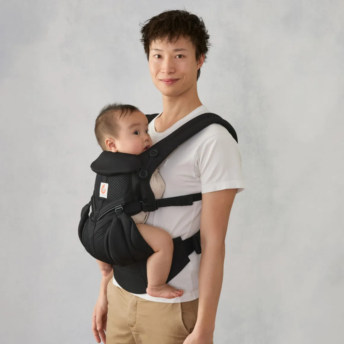Ergobaby Omni Classic Cool Air Mesh Baby Carrier - Onyx Black