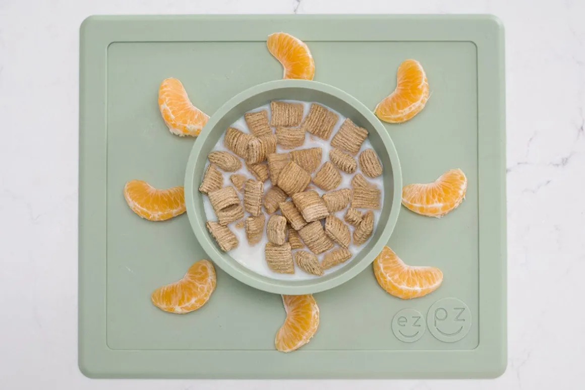 EZPZ Happy Mat Placemat & Bowl - Sage