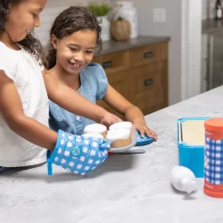 Fat Brain Toys Pretendables Cinnamon Roll Set