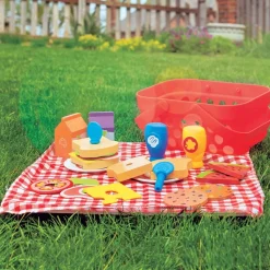 Fat Brain Toys Pretendables Picnic Basket