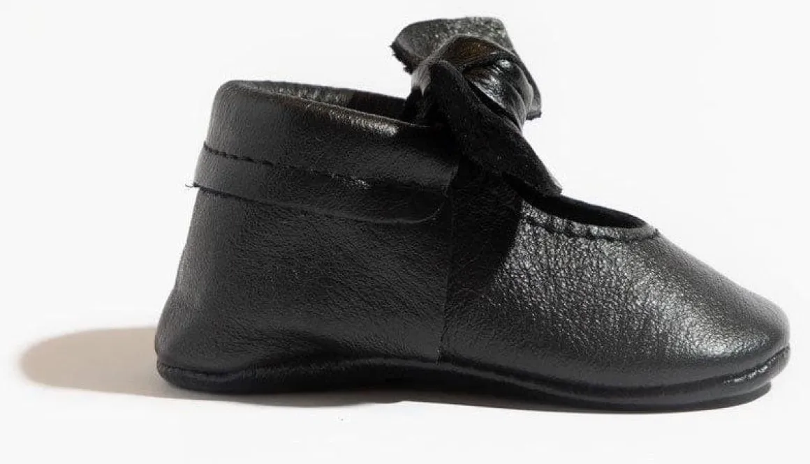 Freshly Picked Knotted Bow Moccasins, Size 2 - Ebony