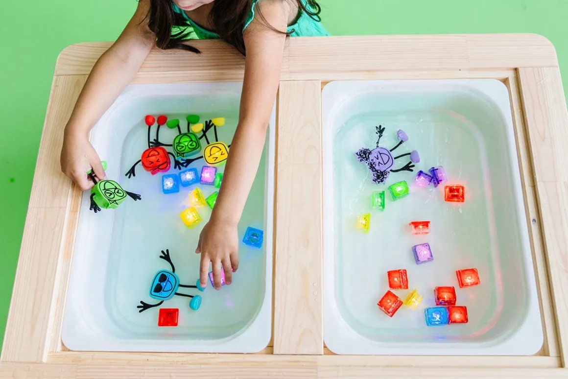 Glo Pals Light Up Cube Bath Toys - Alex (Yellow)