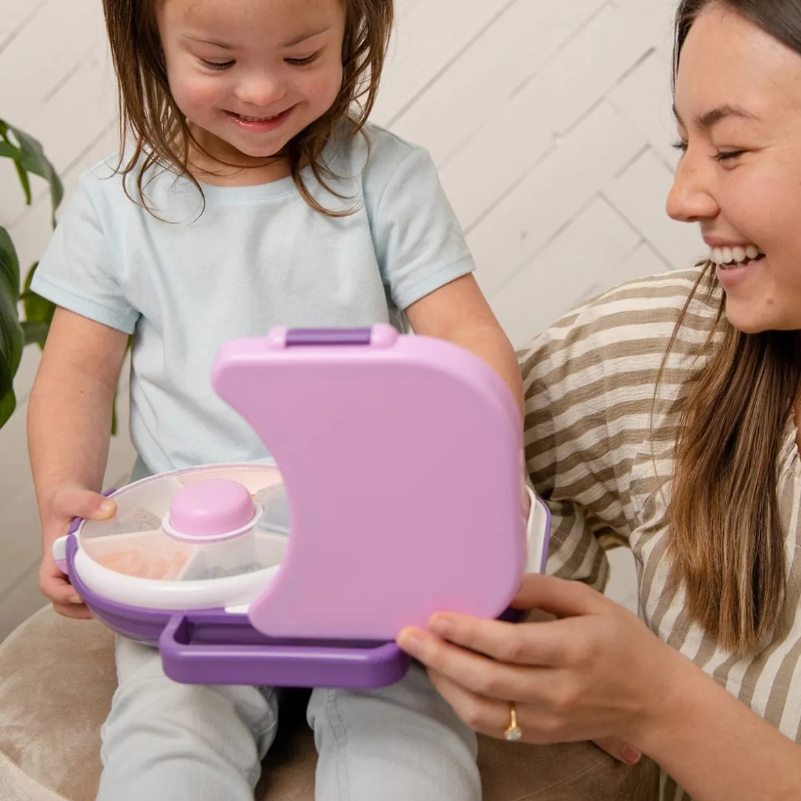 GoBe Kids Lunchbox with Snack Spinner - Watermelon Pink
