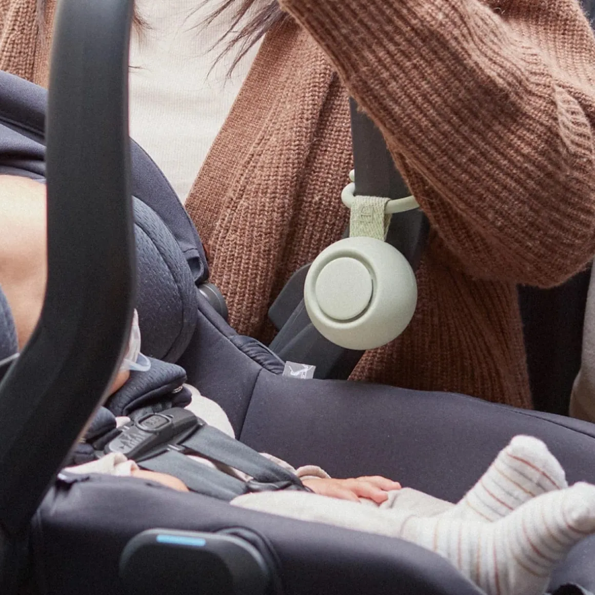 Hatch Rest Go Portable Sound Machine - Slate