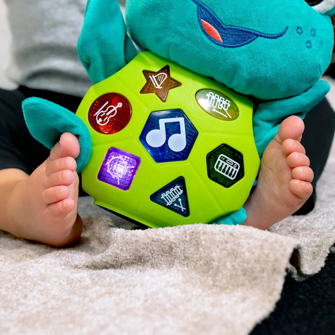 Kids2 Baby Einstein Neptune's Cuddly Composer Musical Discovery Toy