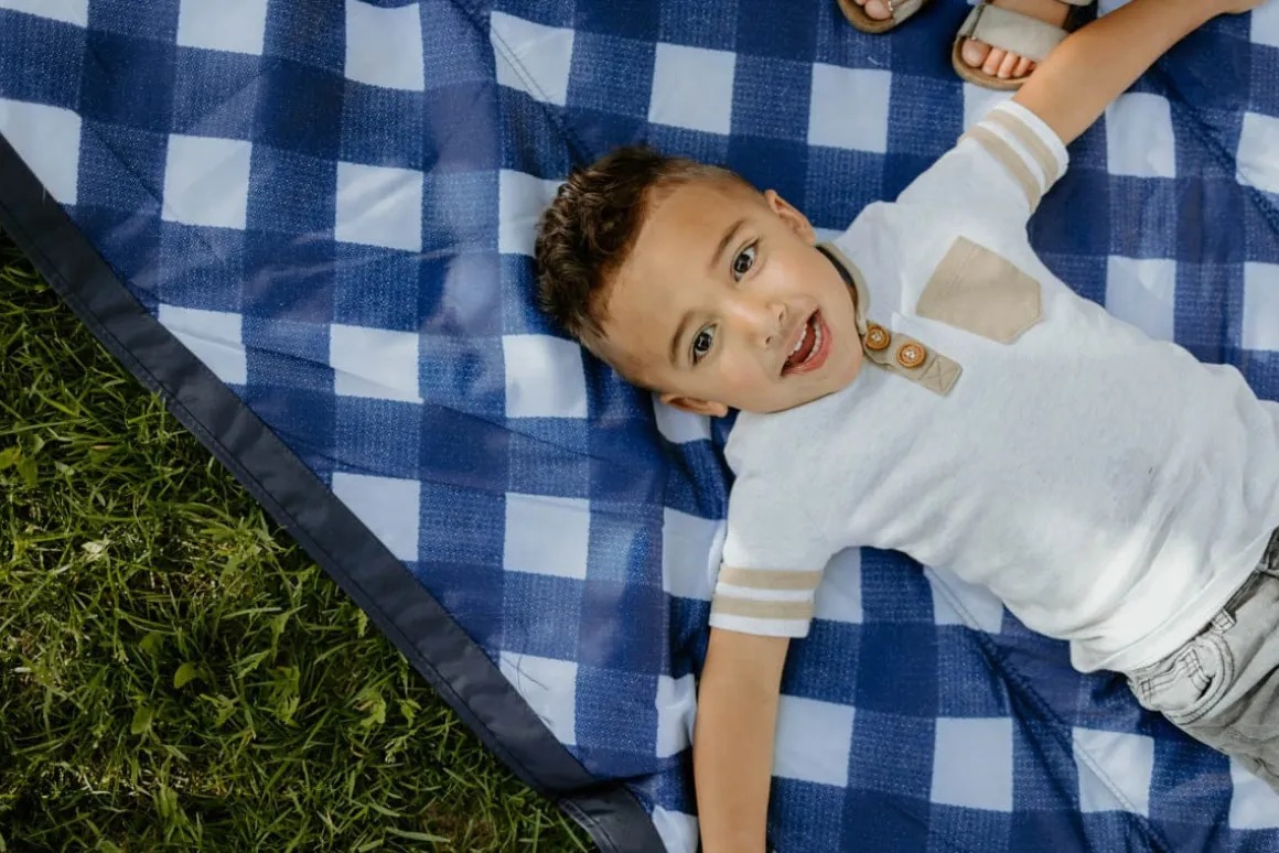 Little Unicorn Outdoor Blanket 5 x 10 - Navy Plaid