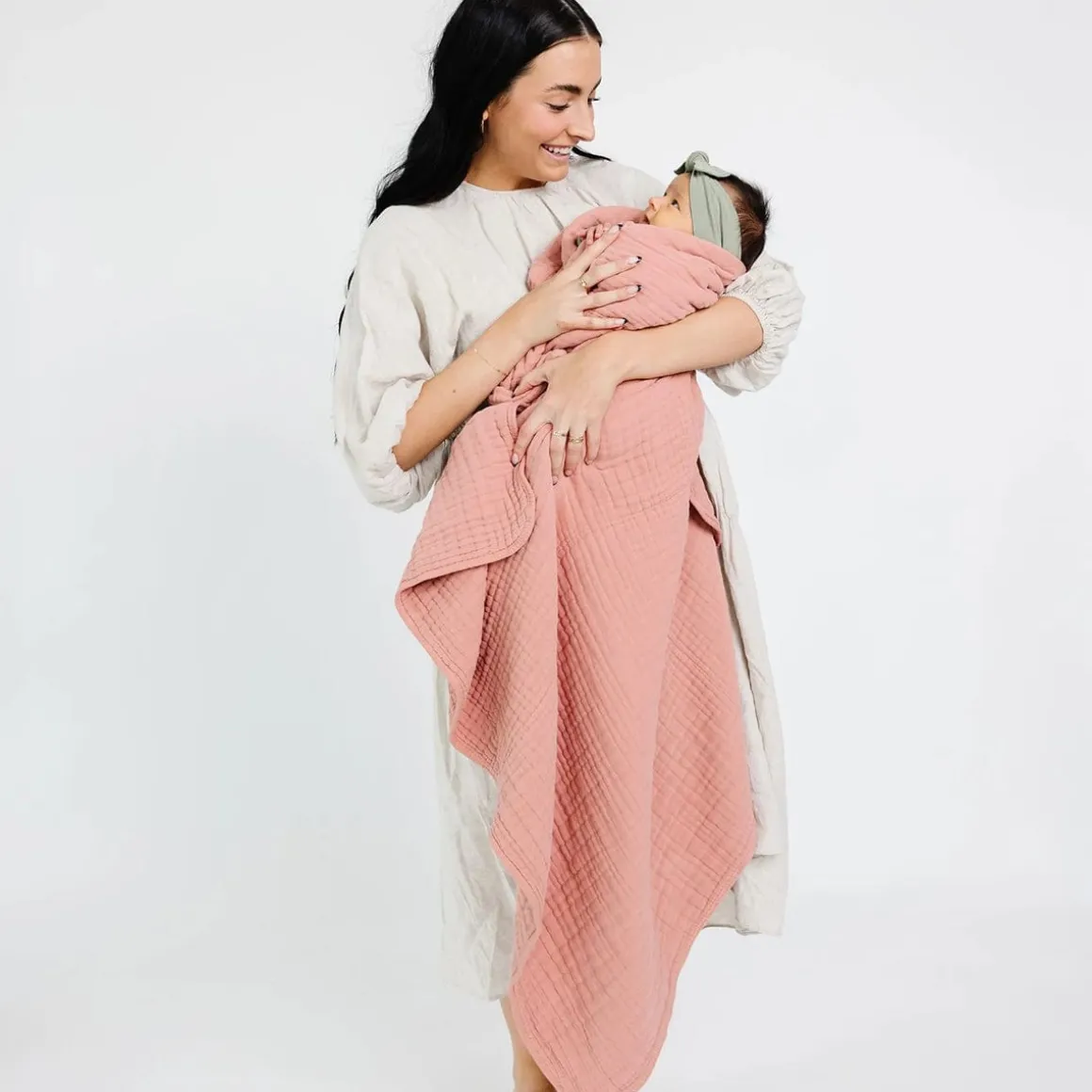 Lou Lou & Company Cloud Muslin Quilt - Rose, Large