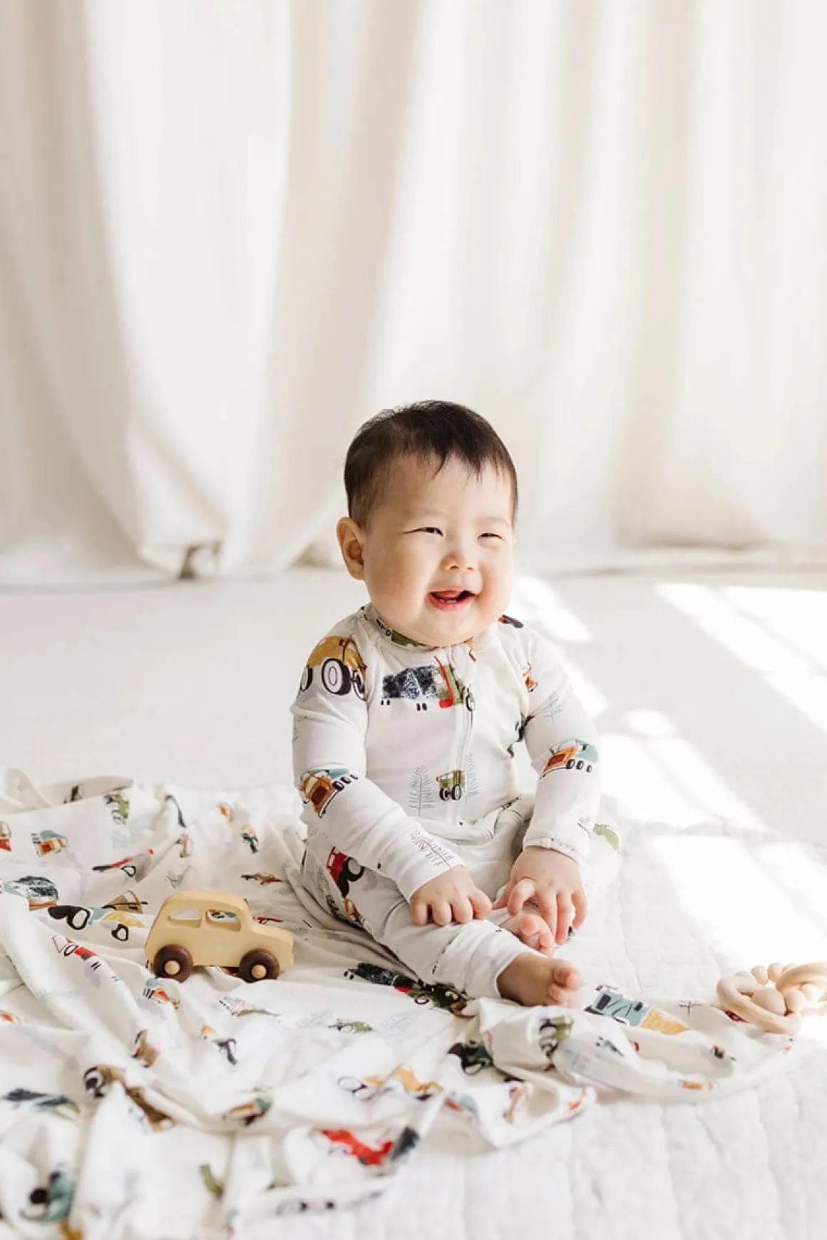 Loulou Lollipop Sleeper - Happy Trucks (0-3 M)