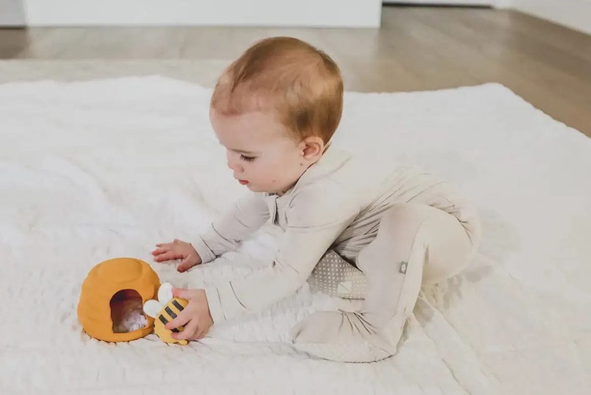 Lucy Darling Teether Playset - Honey Bee