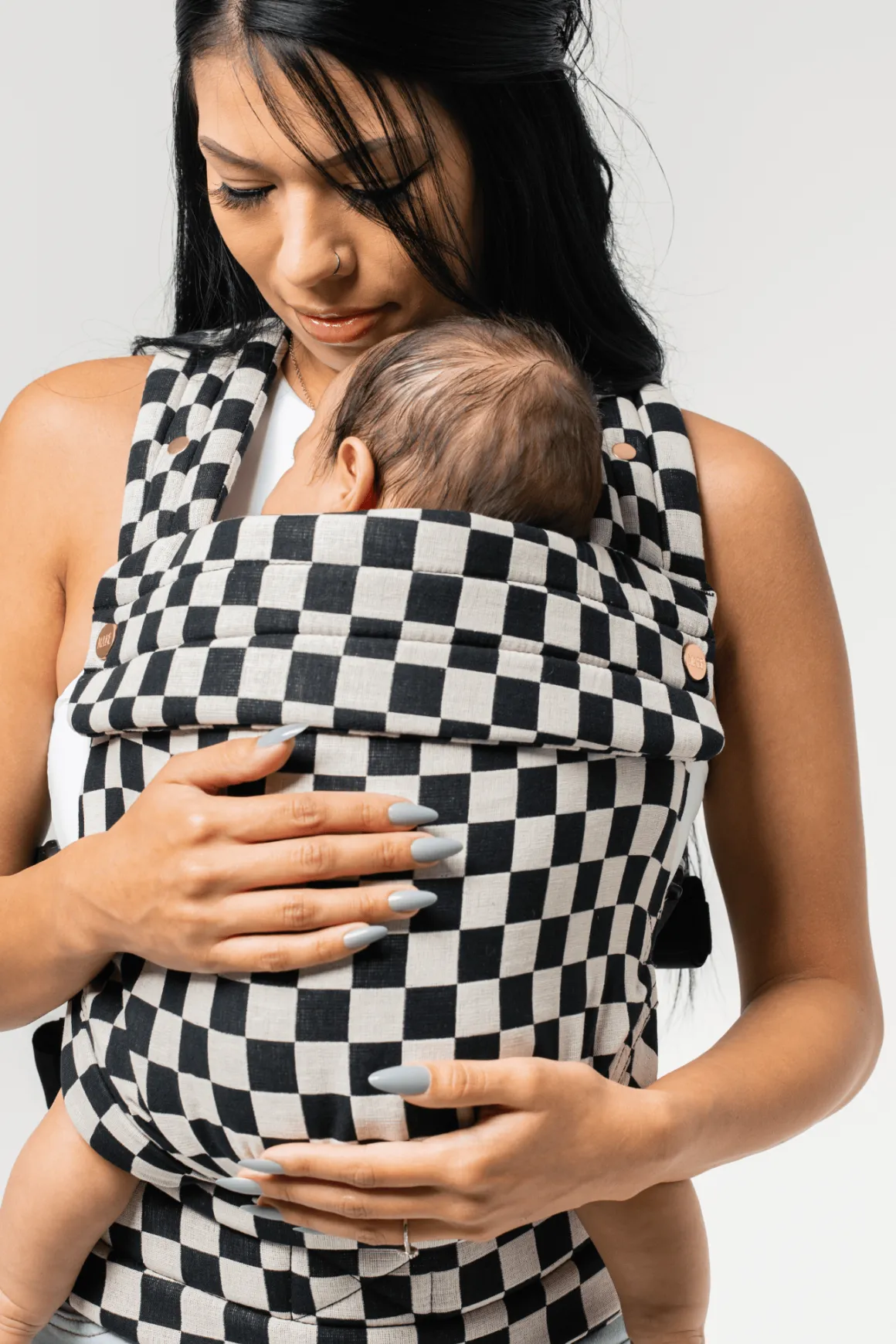 Mabē Monarch Carrier - Ebony Check