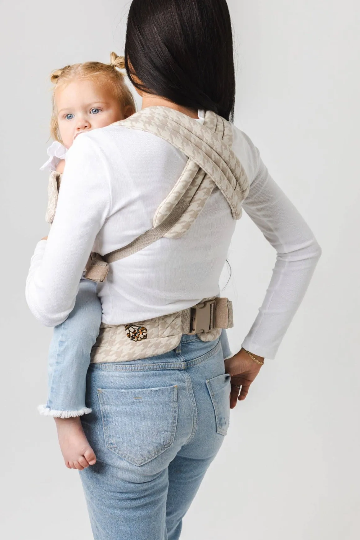 Mabē Monarch Carrier - Houndstooth