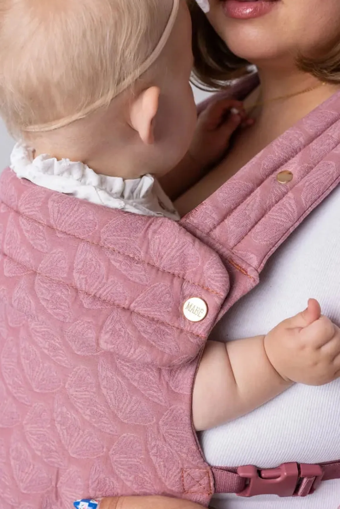 Mabē Monarch Carrier - Mauve Wings