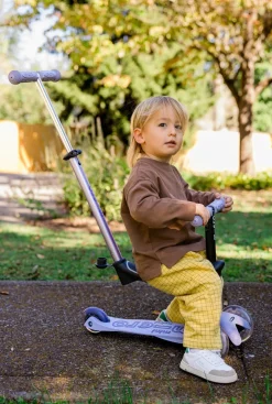 Micro Kickboard Mini Deluxe Rock & Go LED Scooter - Lavender Mist