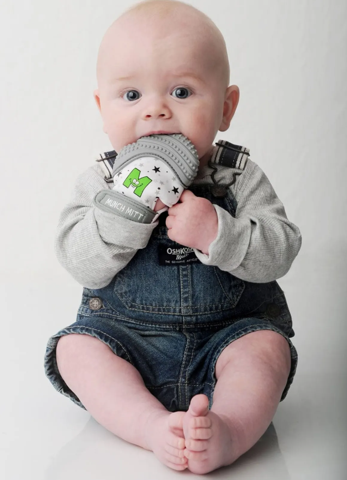 Munch Mitt Teething Mitten - Grey Stars
