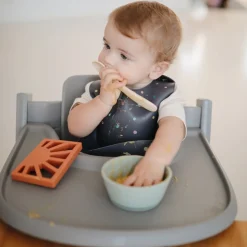 Mushie Silicone Feeding Spoon - Cambridge Blue / Shifting Sand