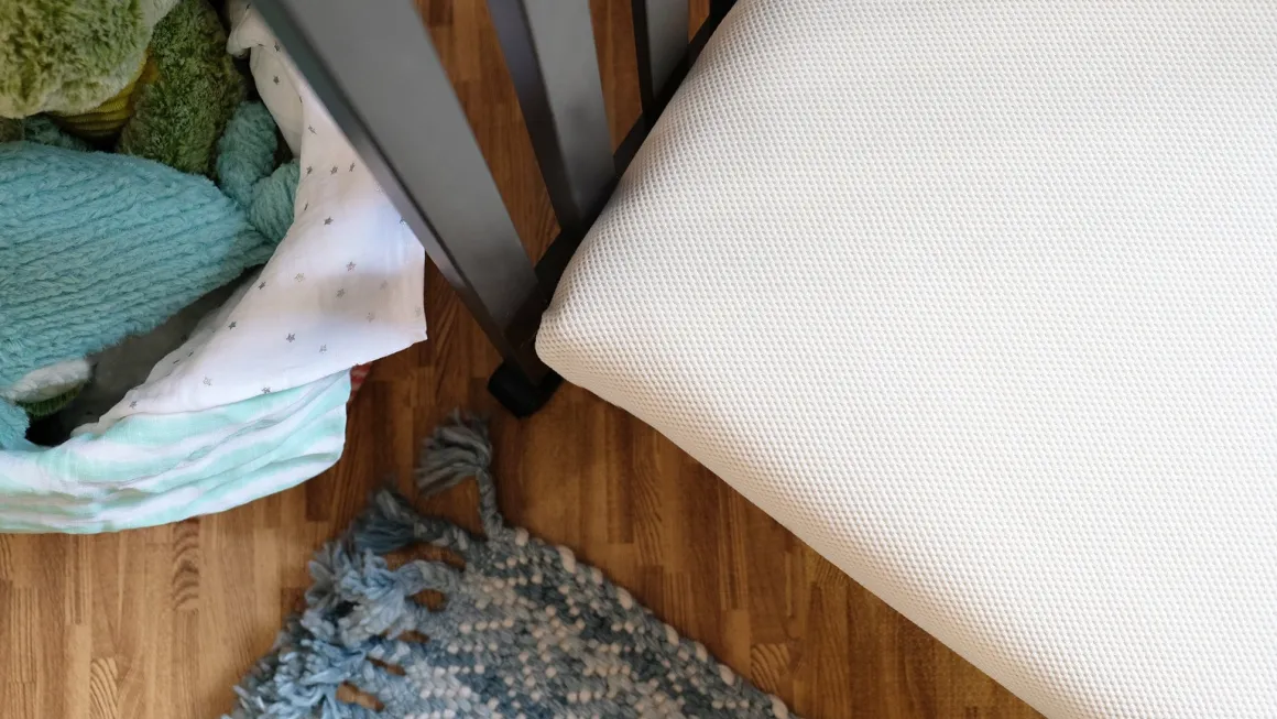 Naturepedic Organic Breathable Mini Crib Mattress