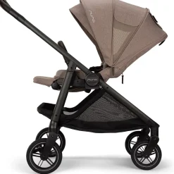 Nuna SWIV Lightweight Stroller - Cedar