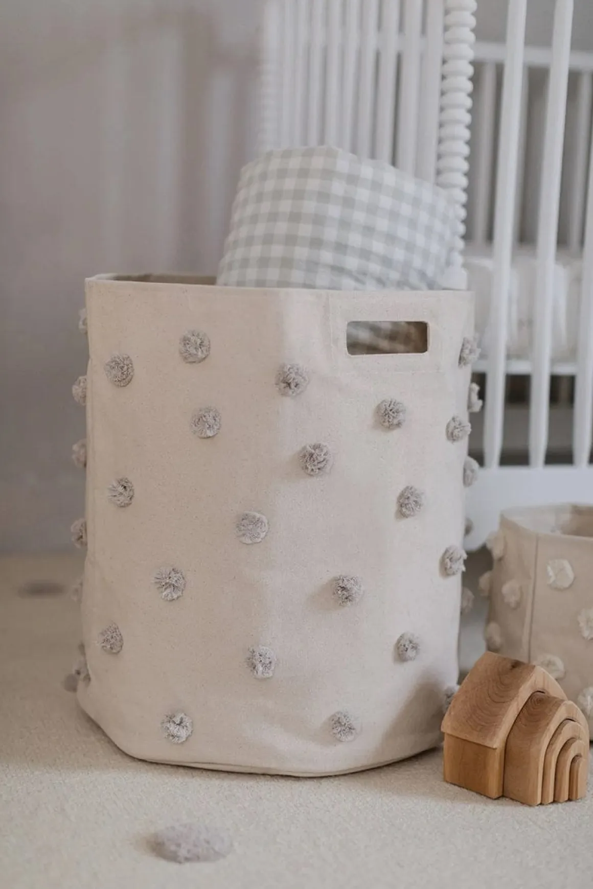 Petit Pehr Pom Pom Basket - Hamper - Grey