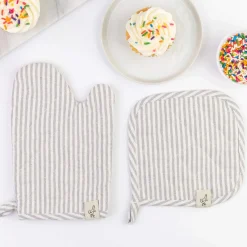 Play Oven Mitt Set