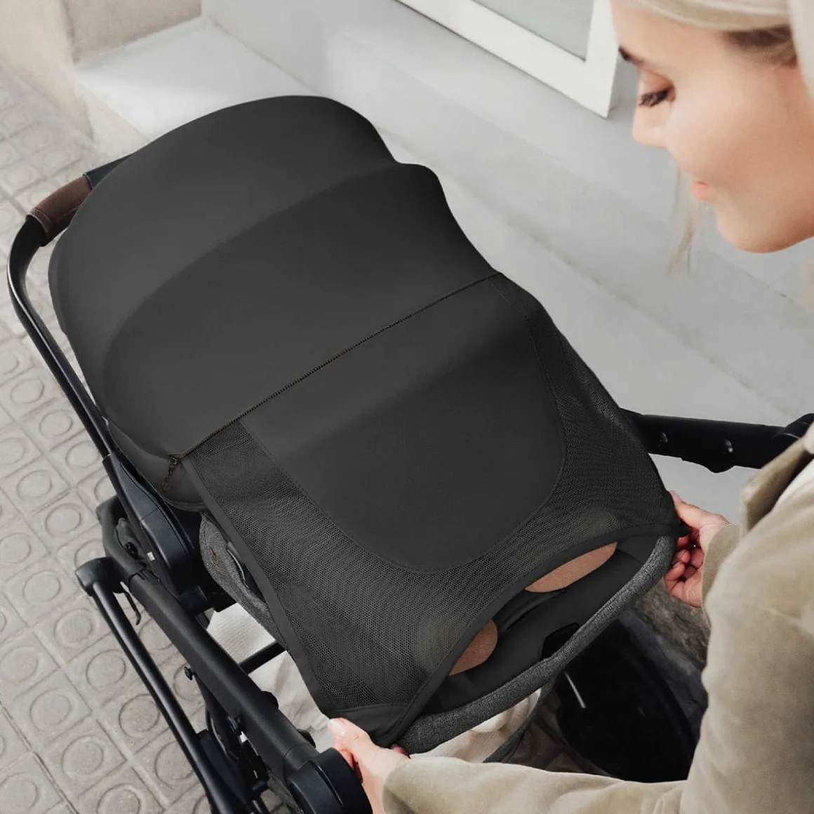Romer Juni Infant Car Seat - Peppercorn