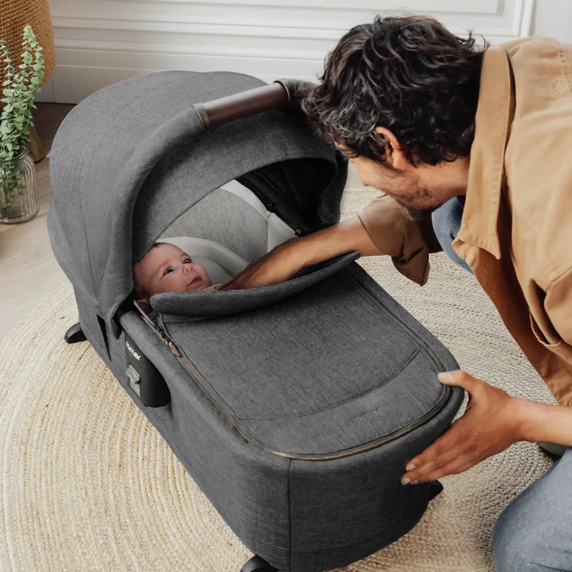 Romer Tura Stroller + Sera Bassinet Bundle - Peppercorn