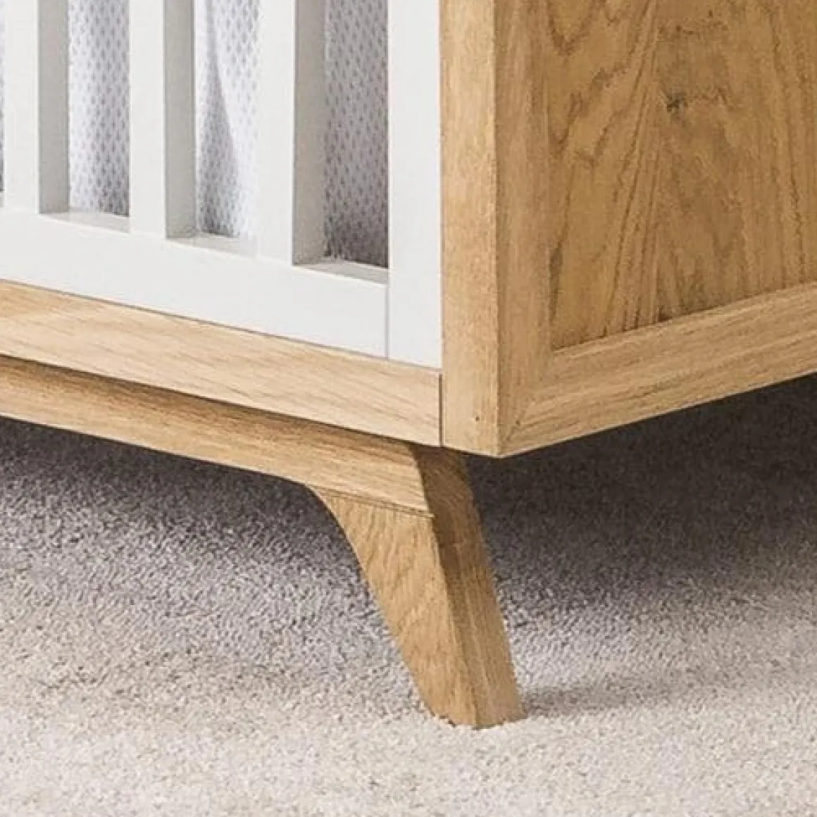 Romina Furniture Uptown Classic Crib
