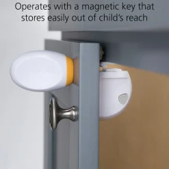 Safety 1st Adhesive Magnetic Lock System - 8 Locks and 2 Keys