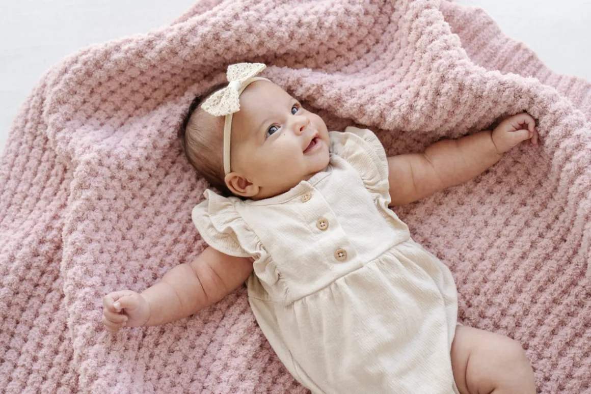 Saranoni Knit Waffle Receiving Blanket - Rosette
