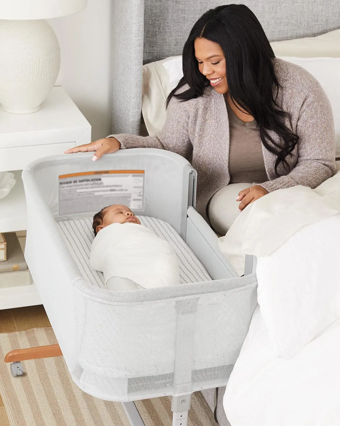 Skip Hop Cozy-Up 2-in-1 Bedside Sleeper & Bassinet - Grey