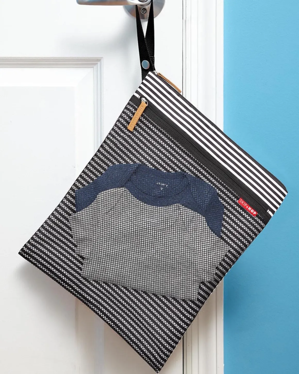 Skip Hop Grab & Go Wet/Dry BagÊ- Black/White Stripe