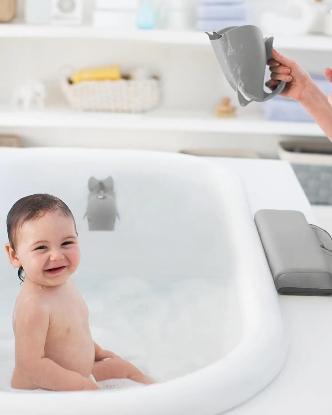 Skip Hop Moby Waterfall Bath Rinser - Grey