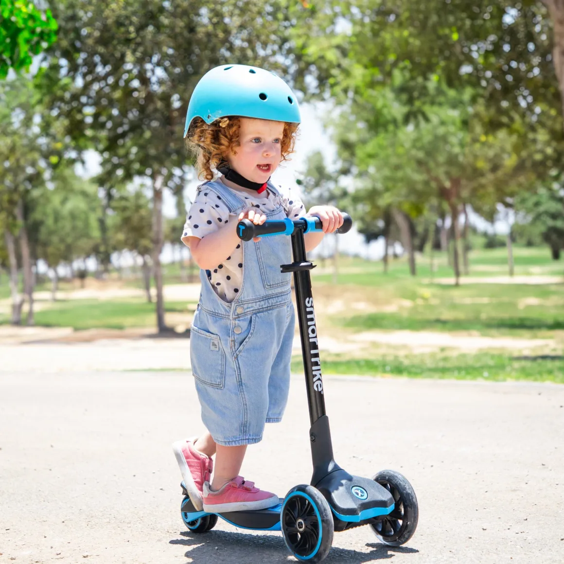 SmarTrike Xtend Ride On & Scooter - Blue