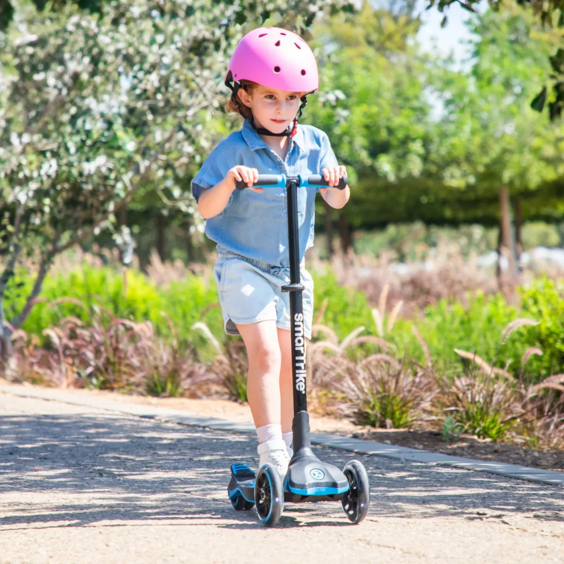 SmarTrike Xtend Ride On & Scooter - Blue