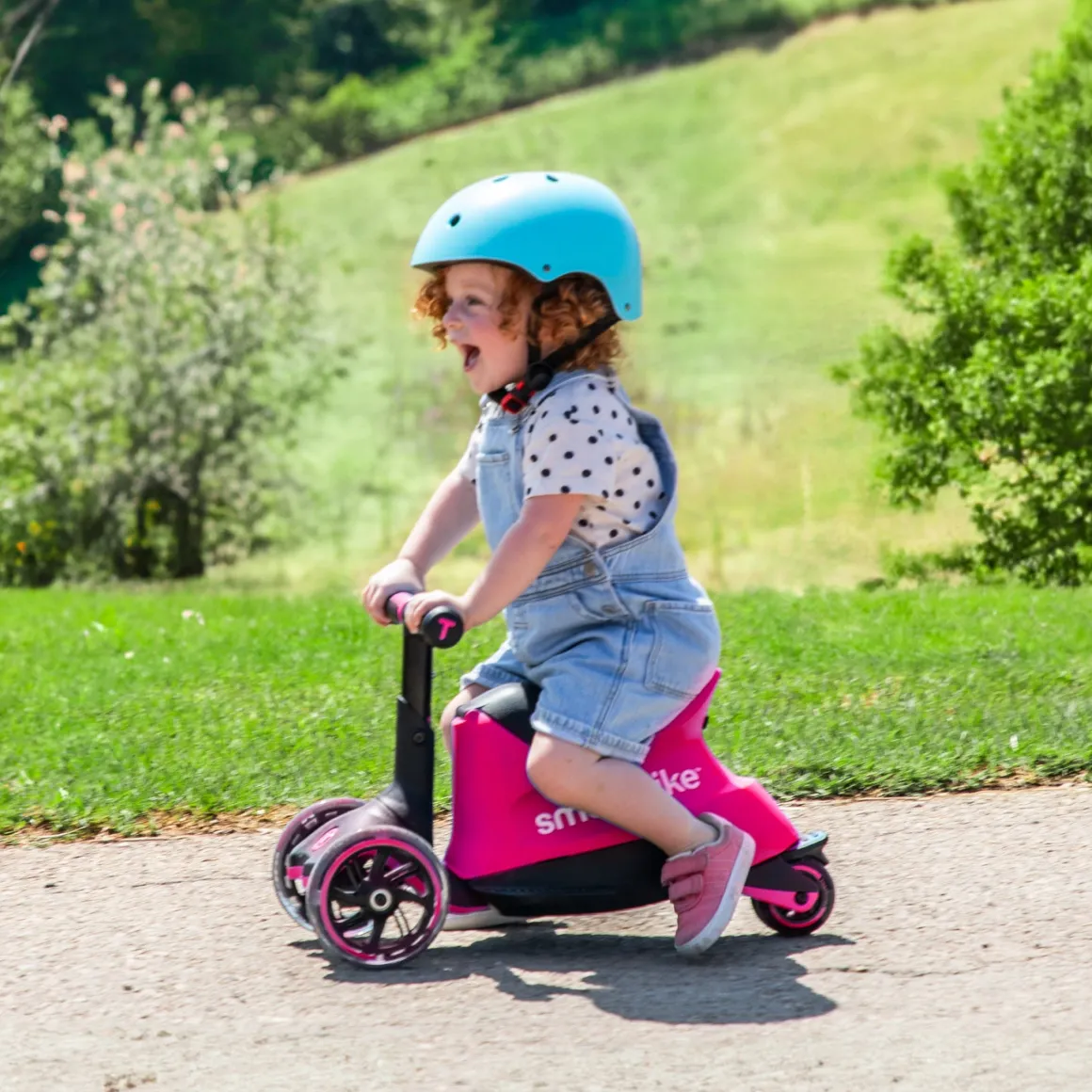 SmarTrike Xtend Ride On & Scooter - Fuchsia